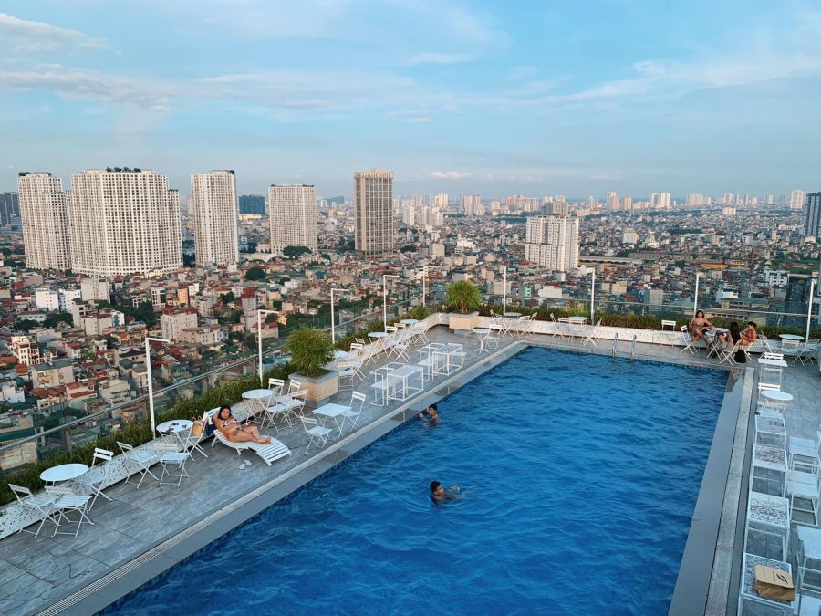 Thi công bể bơi trên cao