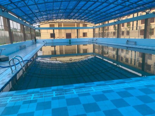Chi phí xây dựng bể bơi kinh doanh