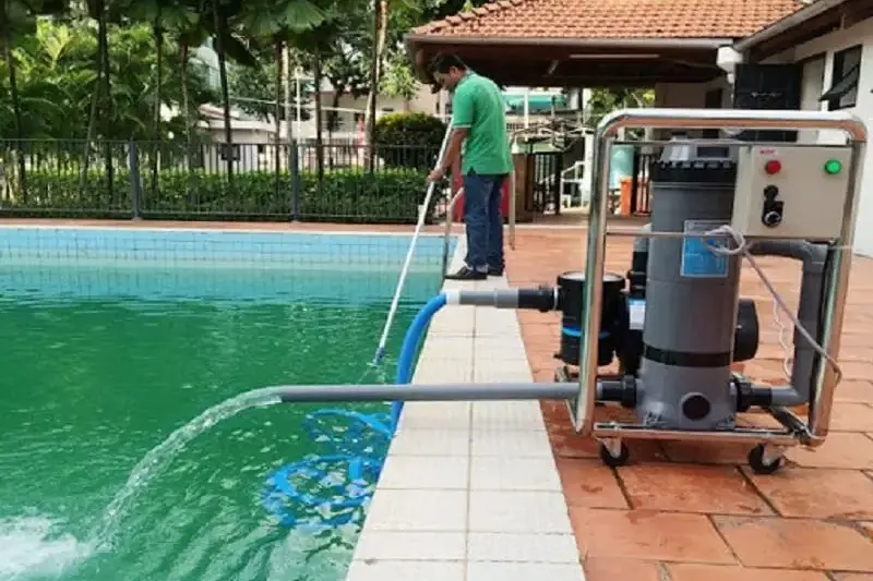 cách xử lý nước hồ bơi bị đục