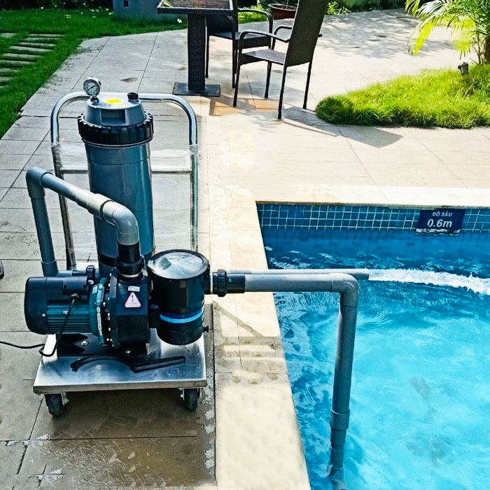 cách xử lý nước hồ bơi bị đục