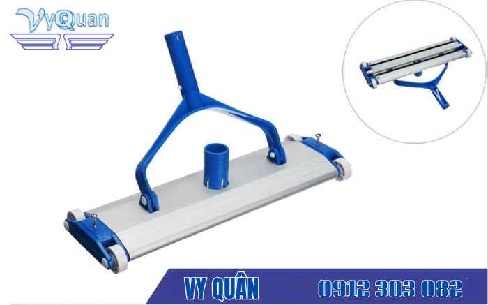 Bàn hút hồ bơi